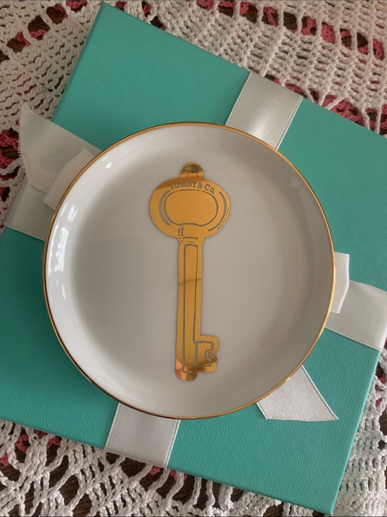 Tiffany & Co. Other - Tiffany & Co. White and Gold Key Trinket Tray rare htf tco